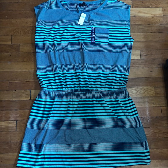 GAP Dresses & Skirts - Dress GAP Dresses & Skirts - Dress